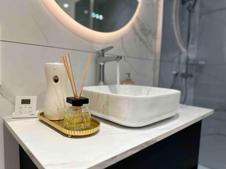 Spacieuse Sauna Billiard Netflix * Strasbourg
